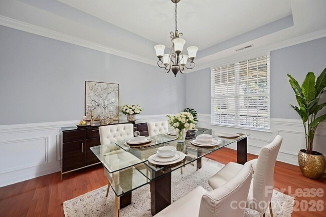 Building Photo - 704 Springwood Dr