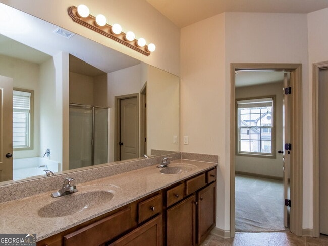 Building Photo - 3343 Sag Harbor Ct NE