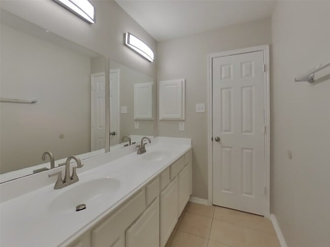 Building Photo - 11119 Maidenfair Dr