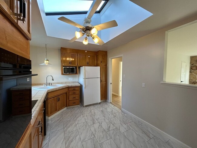 Building Photo - Rare Lindell Drive Single-Family Home in Prime Walnut Creek Location!