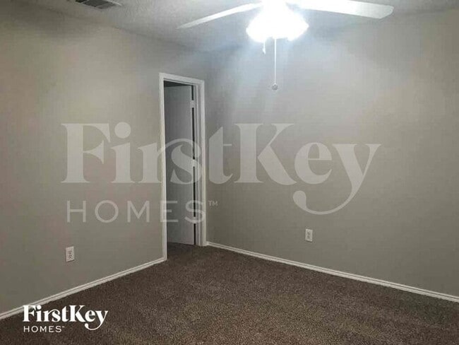 Building Photo - 3356 Mojave Dr