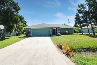Building Photo - South Venice Annual Home for Rent