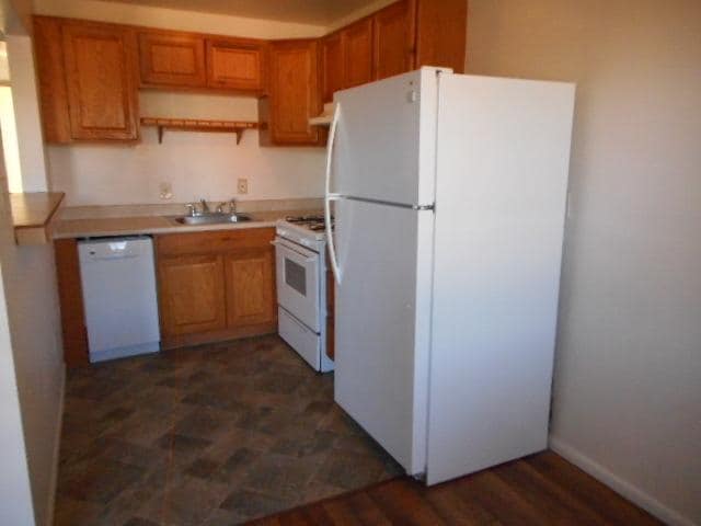 Building Photo - 2333 E Glenn St