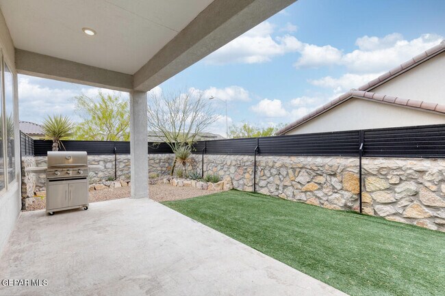 Building Photo - 2321 Dancing Piper Wy