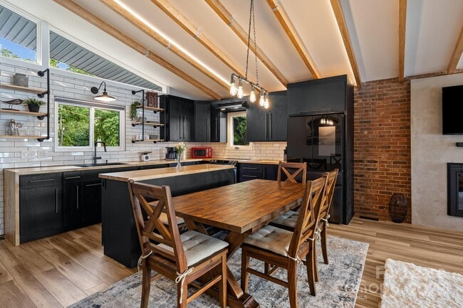 Building Photo - 4159 Todd St