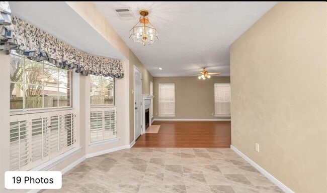 Building Photo - 1122 Augusta Dr