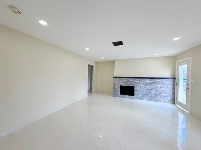 Building Photo - 53 NE 16th Pl