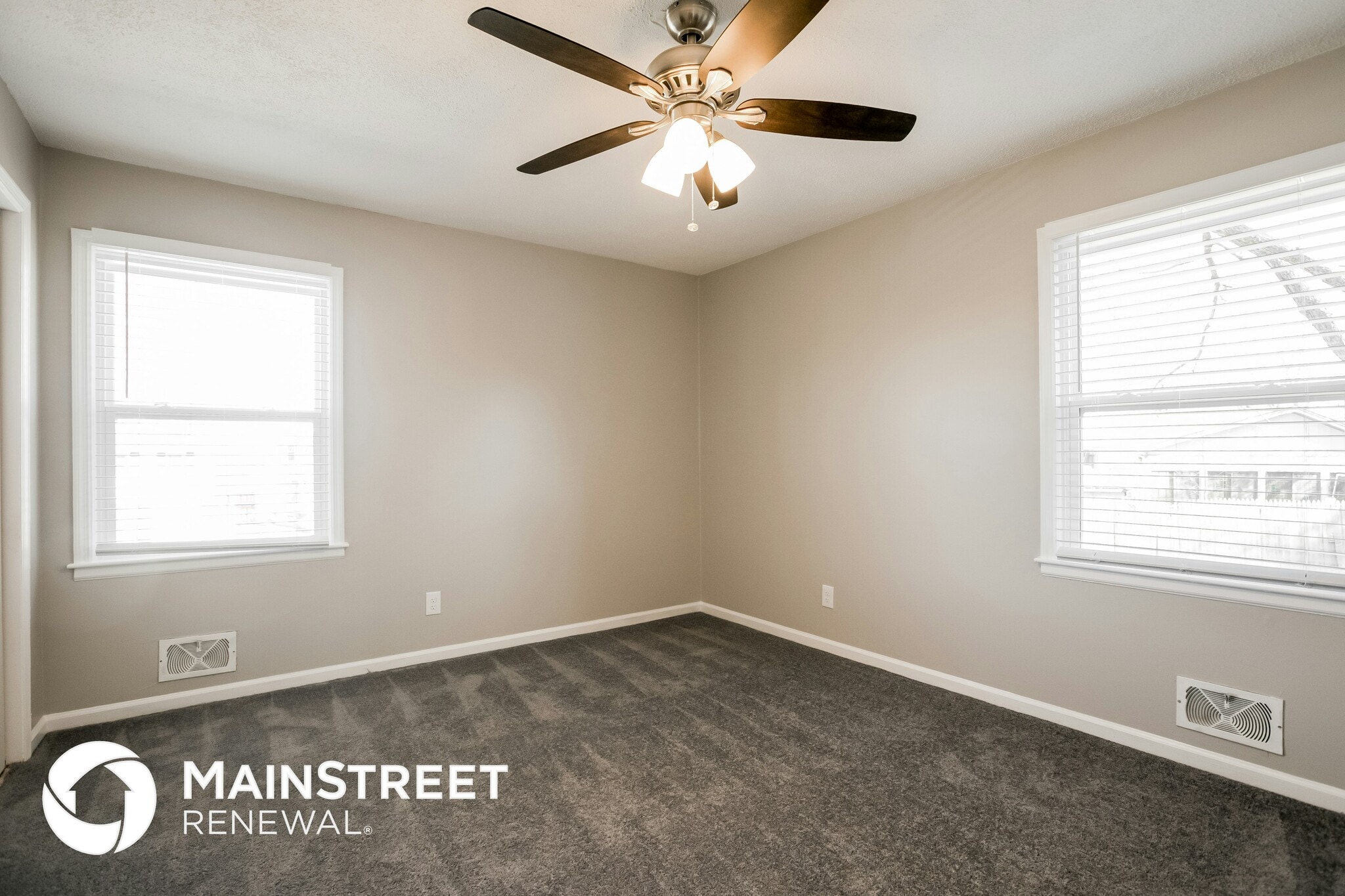 Building Photo - 12701 Crystal Ave