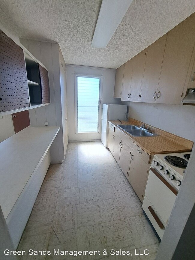 Building Photo - 1 br, 1 bath House - 963 Kilauea Avenue #204