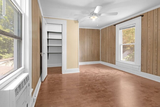 Building Photo - 3 Bed 1 Bath Home for Rent in Chesapeake