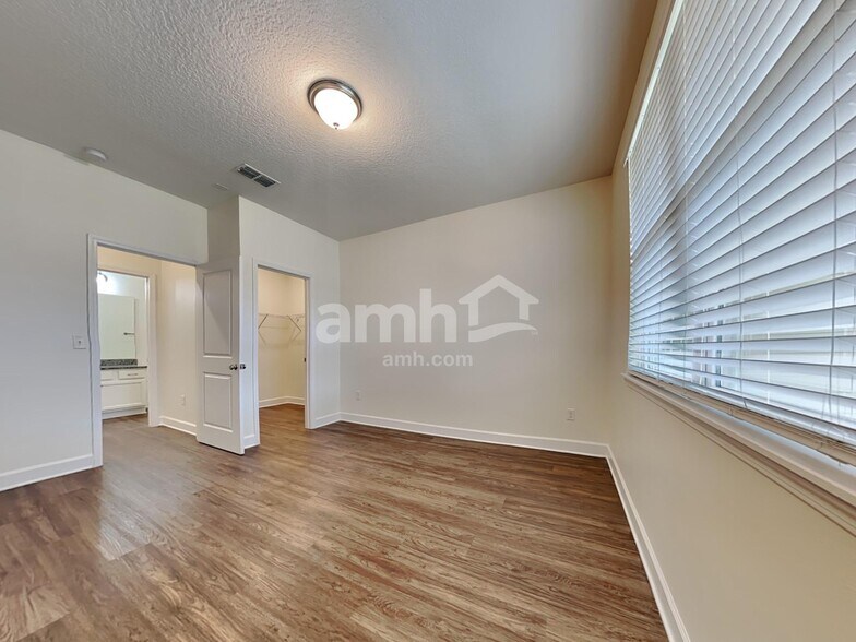 Building Photo - 3026 Eagle Bluff Way