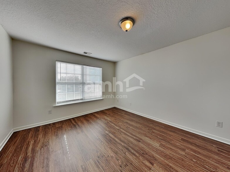 Building Photo - 1114 Corkscrew Way