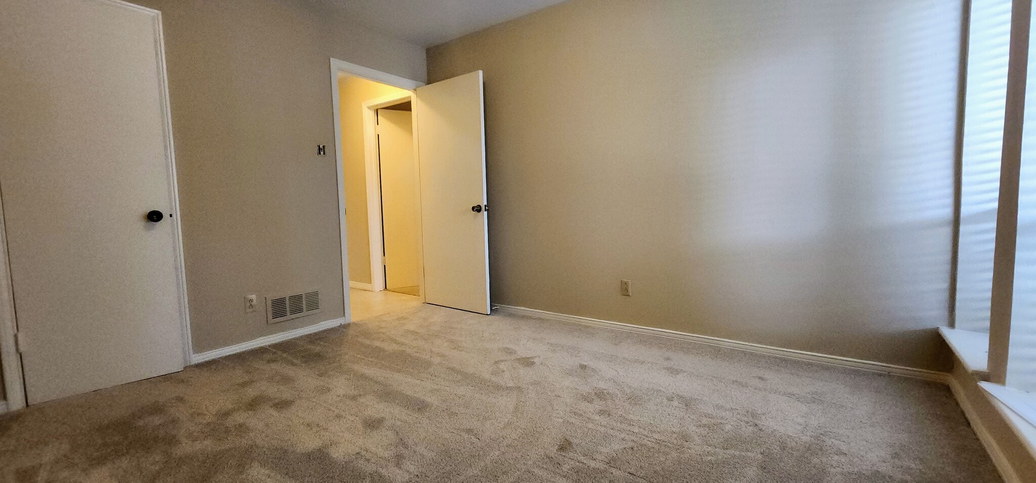 Building Photo - 7737 Village Trail Dr