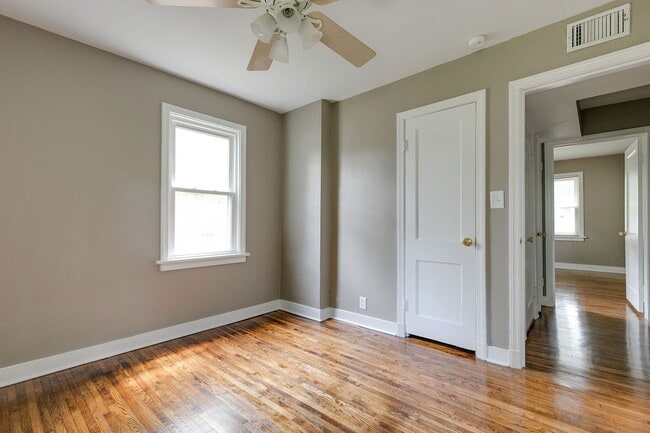 Building Photo - 3009 Napoleon St