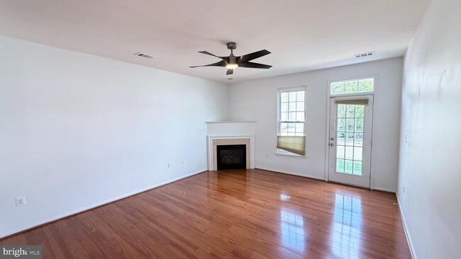 Building Photo - 20965 Kittanning Ln