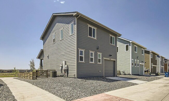 Building Photo - 2135 Arborwood Ln