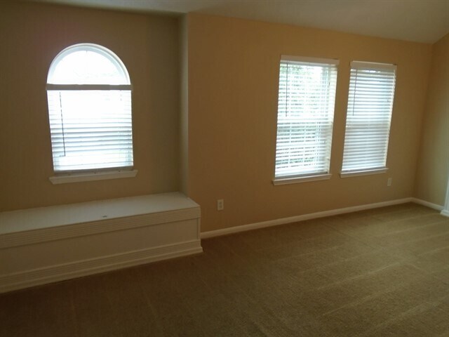 Building Photo - 26887 Castlecliff Ln
