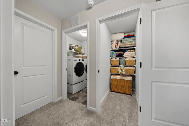 Building Photo - Live Like a Homeowner - Lease to Own