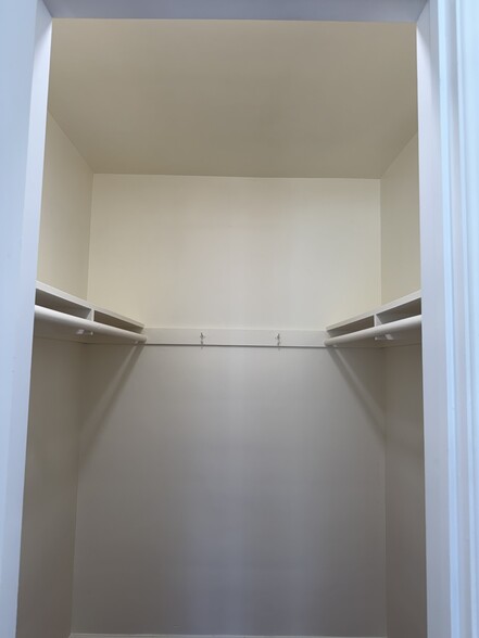 Closet - 116 N Belmont St