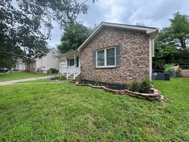 Building Photo - 292 Audrea Ln