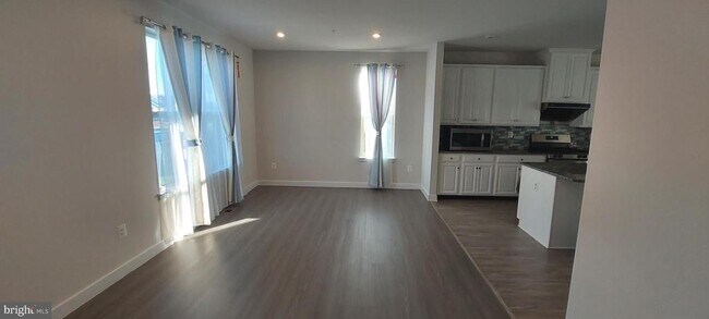 Building Photo - 5970 Fallfish Ct