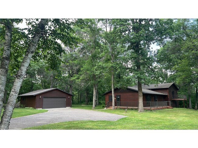 Building Photo - 1126 Ebert Dr