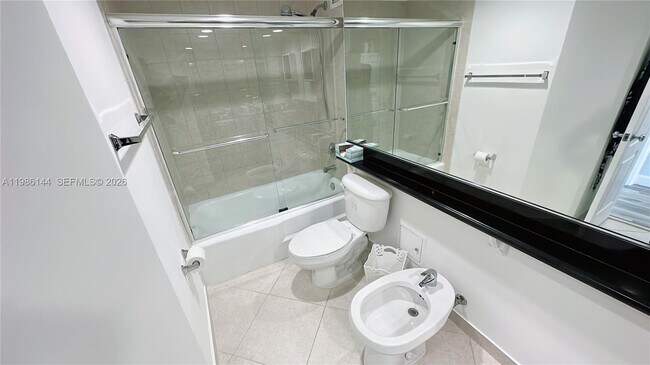 Building Photo - 5600 Collins Ave