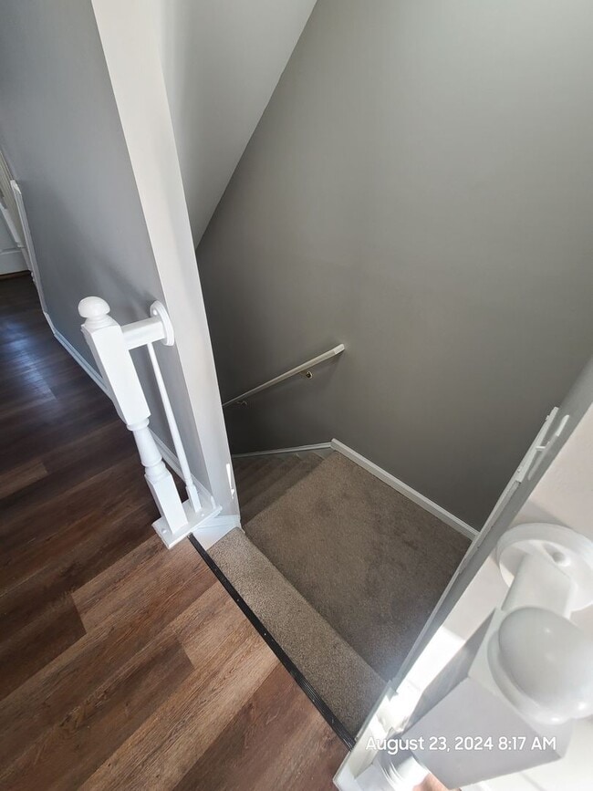 Building Photo - 3 Bedroom Townhouse For Rent in Waynesboro