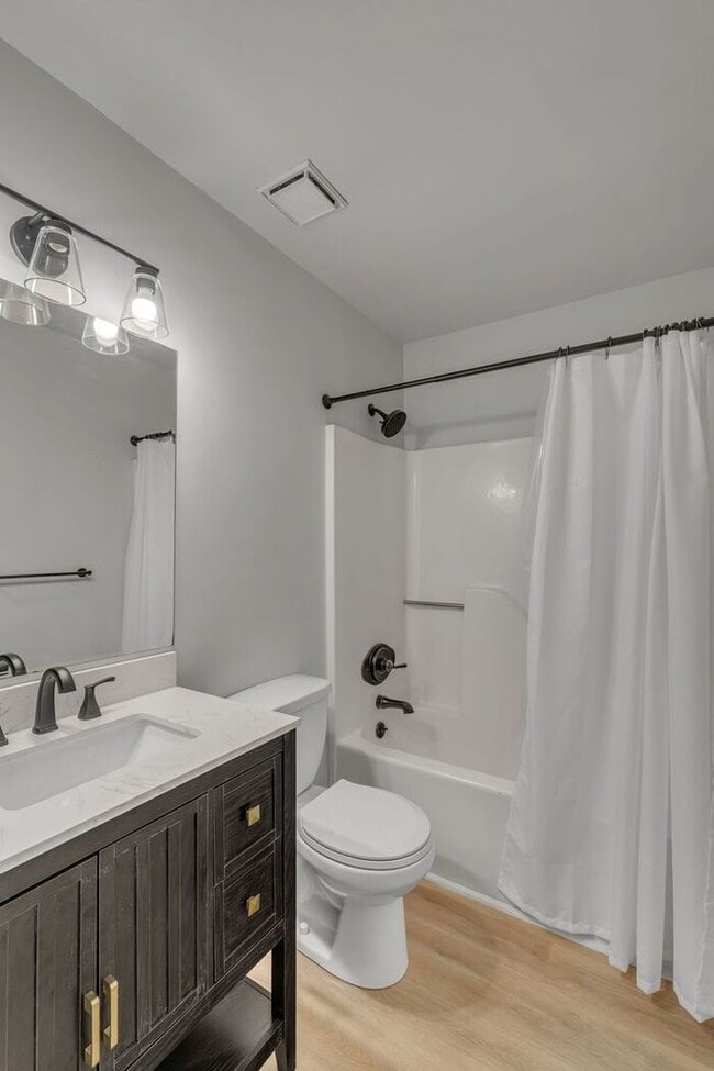 Building Photo - FOR RENT in Goodlettsville - Beautiful Renovation!