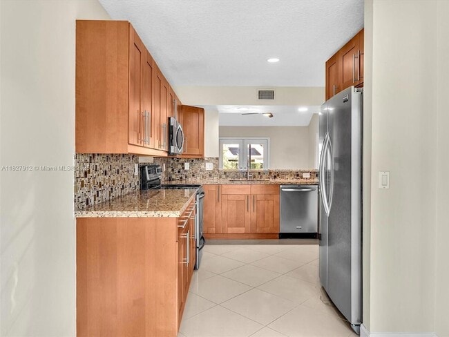 Building Photo - 10323 Hidden Springs Ct