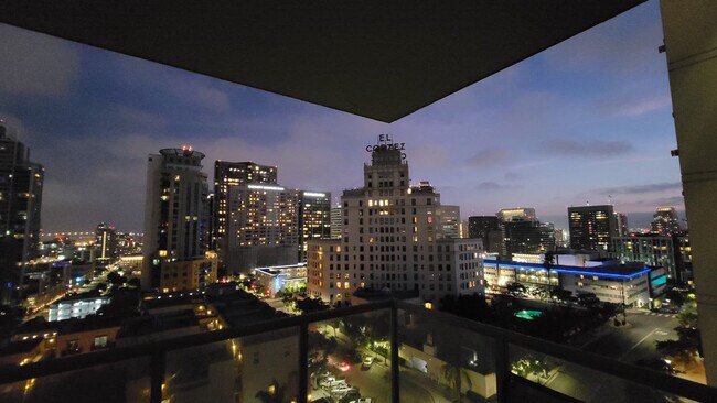 Building Photo - 850 Beech St