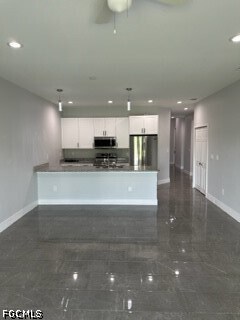 Building Photo - 2606 Sunniland Blvd