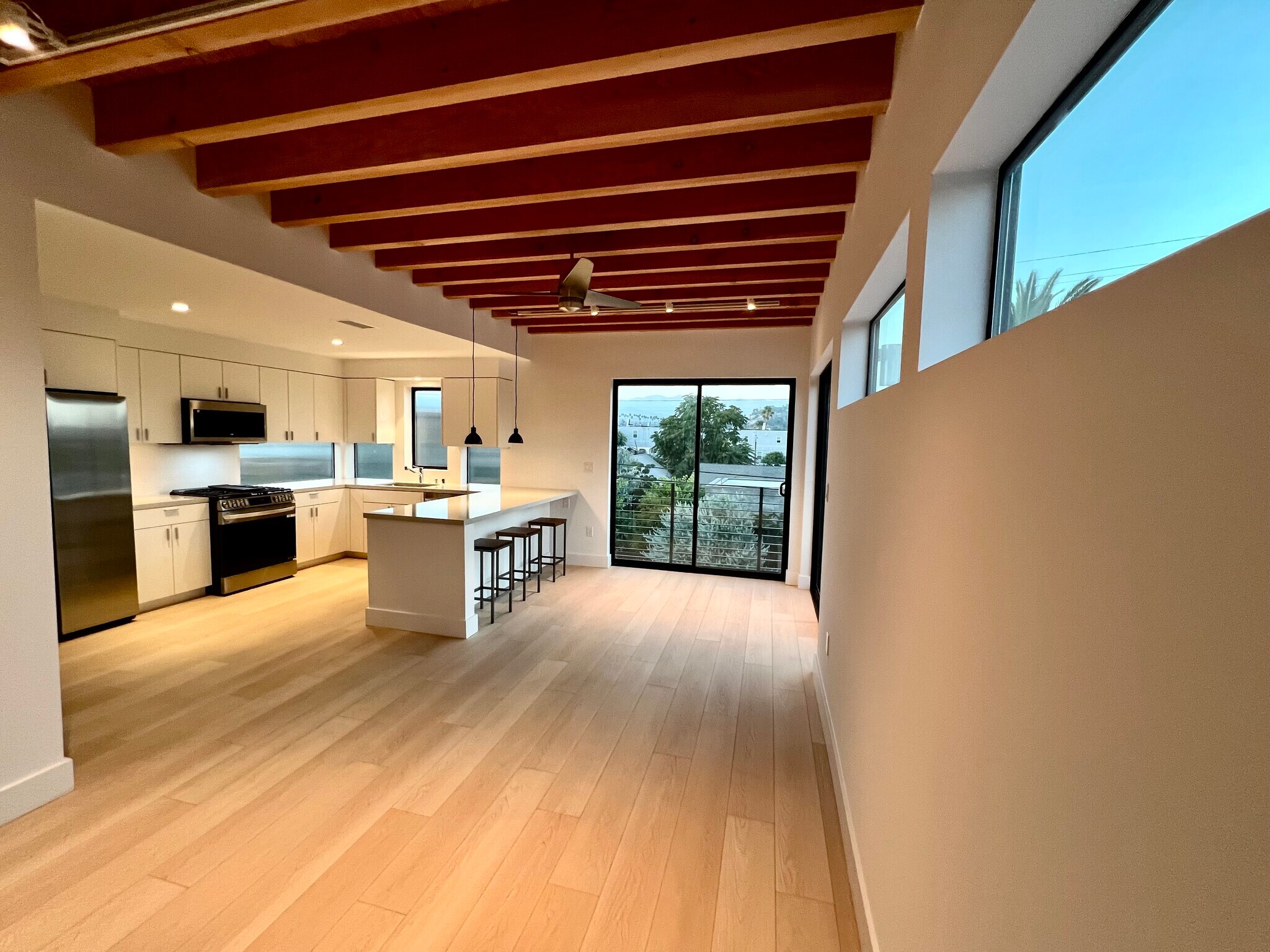 Building Photo - 2076 Blake Ave