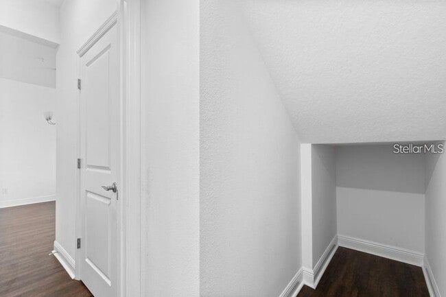 Building Photo - 6967 Nemours Pkwy