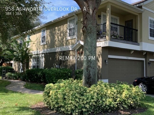 Primary Photo - Conveniently Located Three Bedroom Townhou...