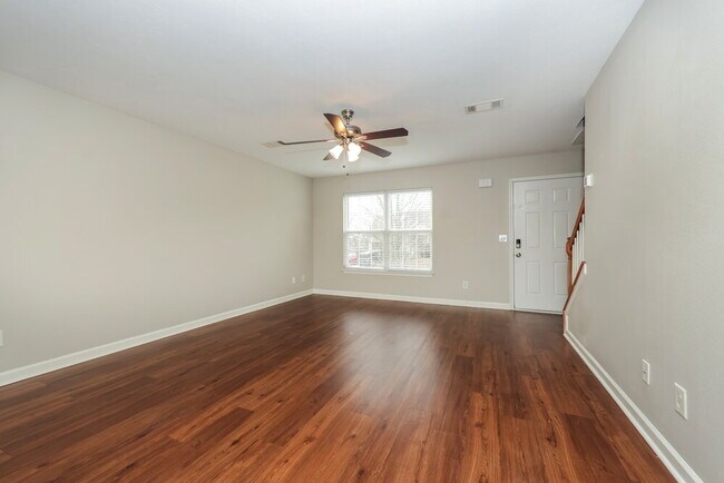 Building Photo - 146 Howard Woody Dr