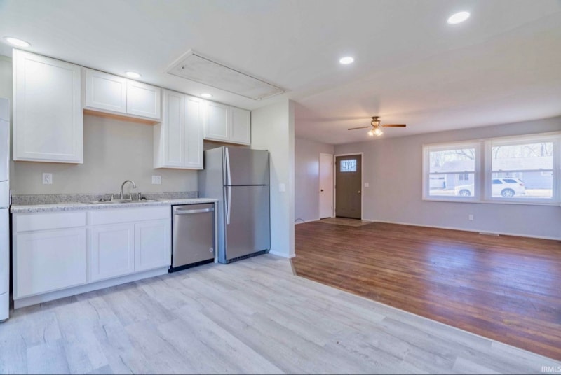 Building Photo - 3227 S Koldyke Dr