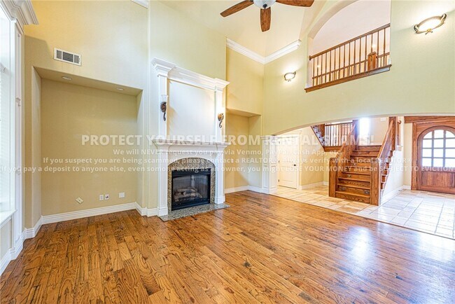 Building Photo - 4003 NE Cadbury Ave