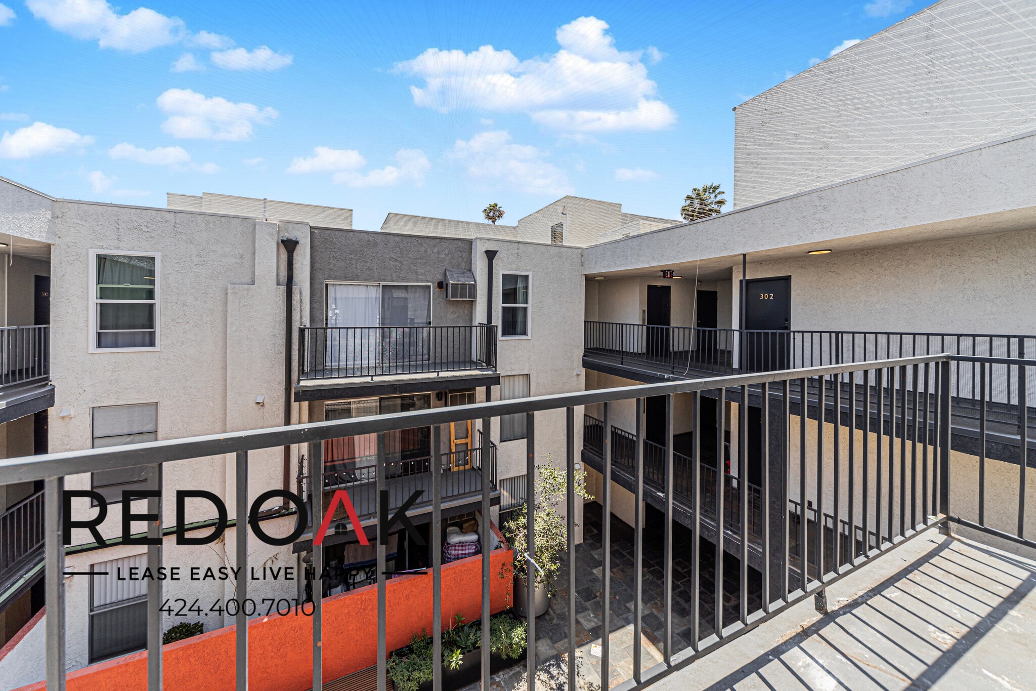 Building Photo - 134 N Mariposa Ave