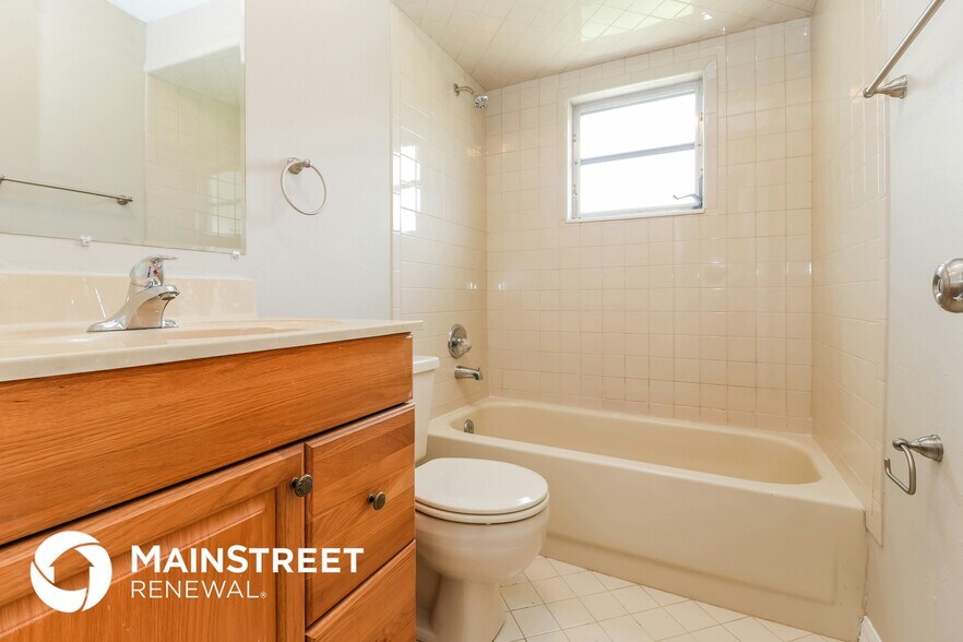 Building Photo - 14056 Marquette Blvd