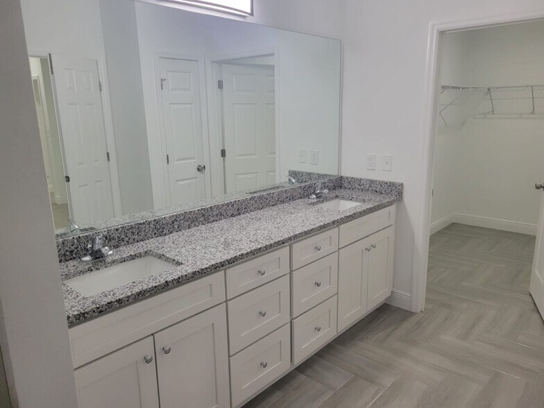 Building Photo - 6954 Redditt Rd
