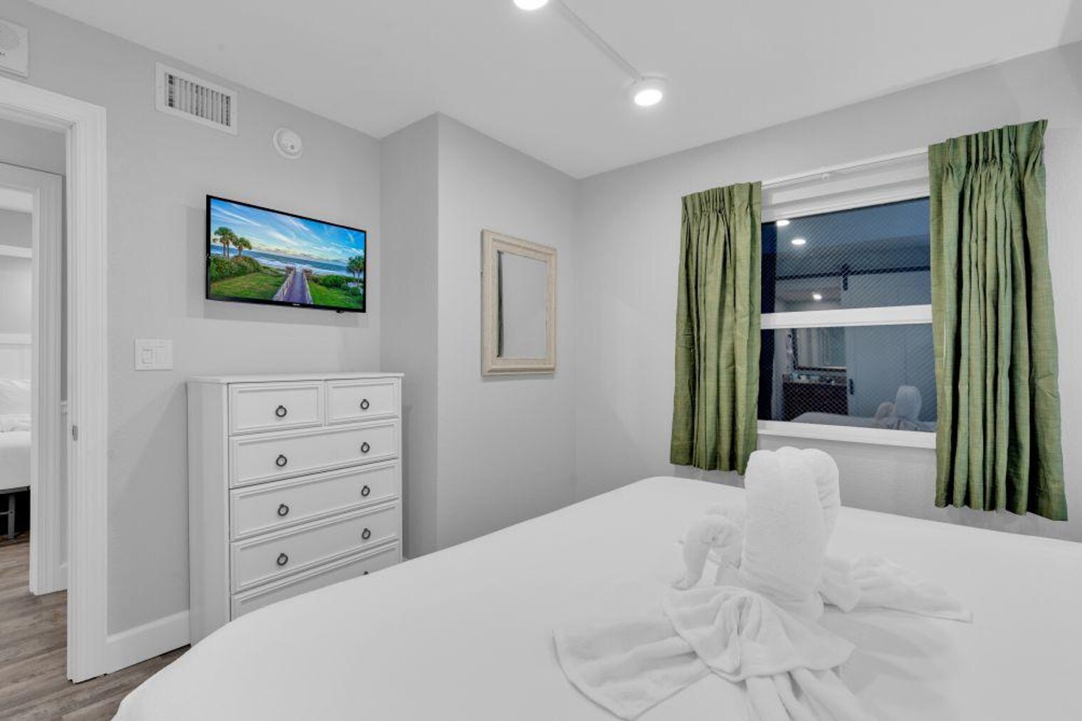 Building Photo - 1700 N Ocean Blvd