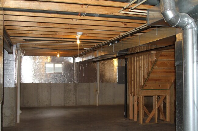 Building Photo - 9168 Belvedere Ct