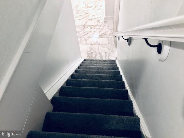 Building Photo - 8 N New St