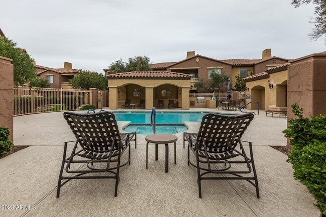 Building Photo - 250 W Queen Creek Rd