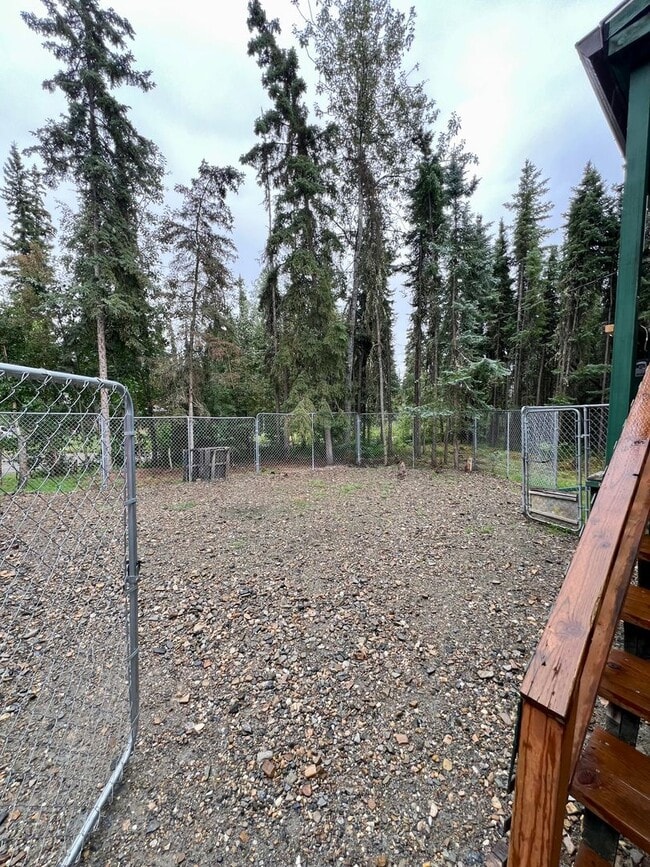Building Photo - Charming 2-Bedroom Home in Fairbanks – Pet...