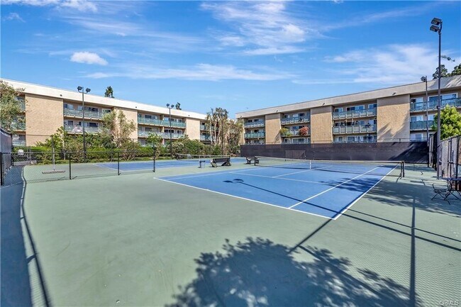 Building Photo - 564 N Bellflower Blvd