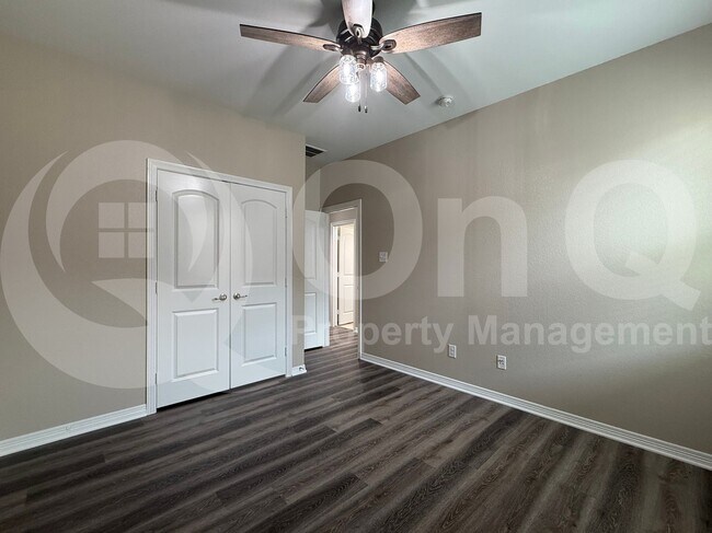Building Photo - 606 Corbin Dr