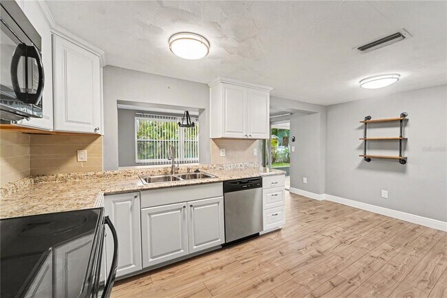 Building Photo - 3528 Rock Royal Dr