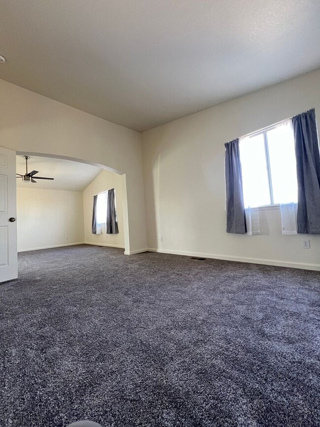 Building Photo - ***COMING SOON!!*** LOS BANOS HOME